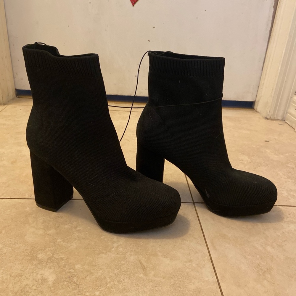 Altard state Black Knit Platform Ankle Boots